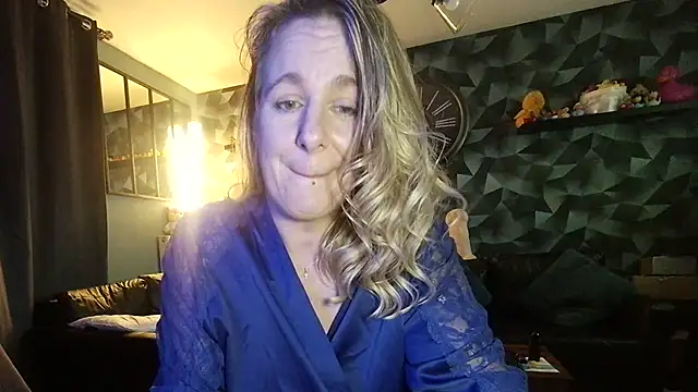 Delichieuse5 - gode pussy