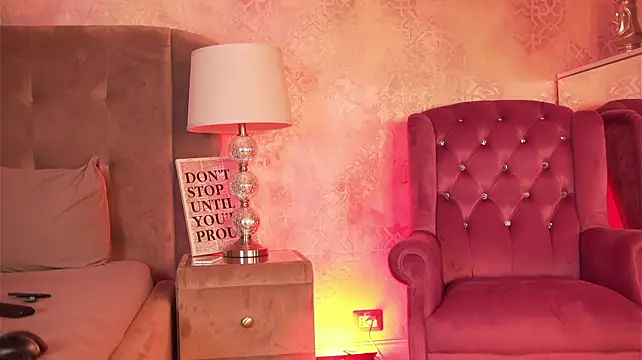 AmberValee - make my kitty wet + 3 min toy controll