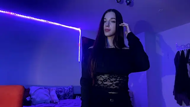 AntoninaErtle - Play with straps