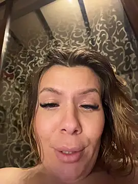 KrisKkiki - Finger hard that tight kitty love👑