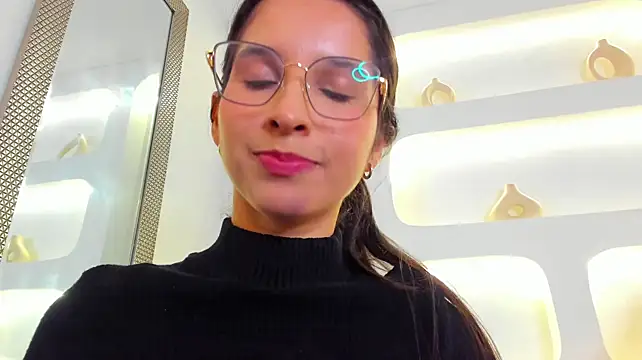 Lucianasmith_ - 🌸✨Turn around, show my ass🌸✨