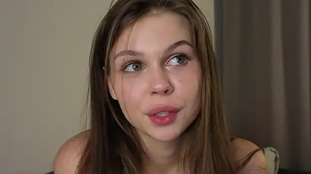 Herminasouth - tease with my shorts