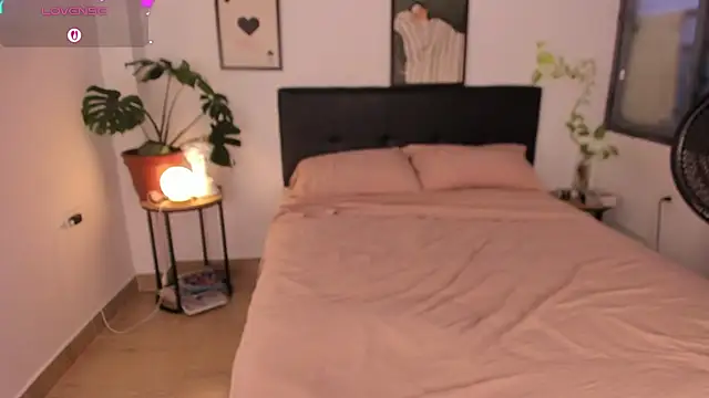 Sophia_goth - ♡ ♡ ​fav ​6/16/​66/​160! ♡ ​spank ​25 ♡