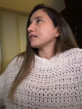 Angela_smile - Bouncing tits