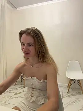 AinyrVixxen - flash tits 🍑