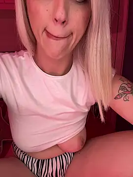 Alessia-Bloom - Spank ass 🥵10 + 2 min. Contro best tipp