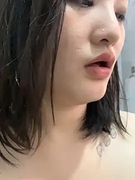 Mimiss02 - 买大黑牛麦克风和爸爸玩