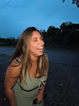 Catalina_ramos - Flash titts close road