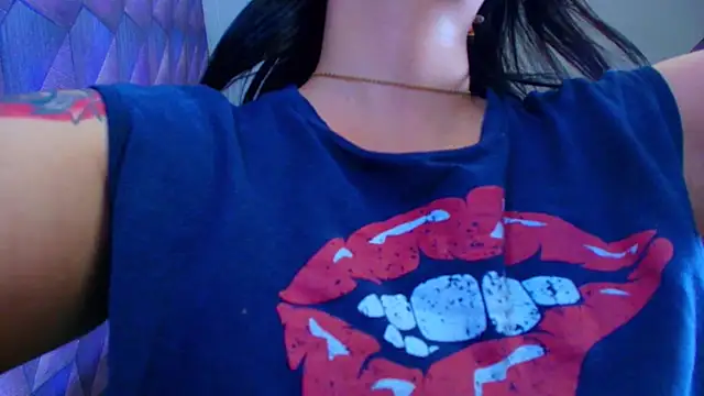 LiaHarryis - Go spanks your ass hard and shake it 😈