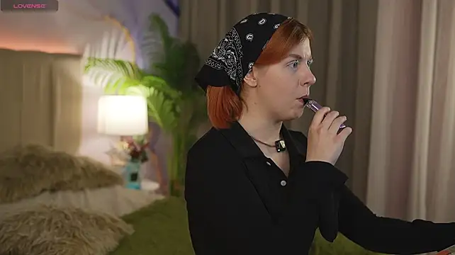 GingerPinky - get naked
