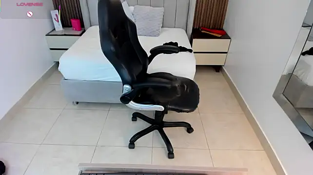 LISAPALMER7 - spank ass x10