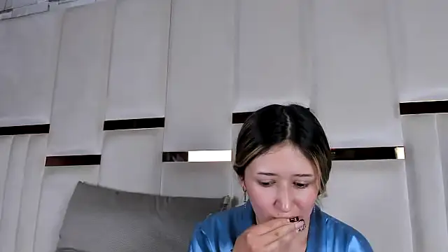 ANLLELOAndANGELA - ✨CREAMPIE IN TICKET SHOW✨