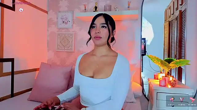 CharlotteGraay - doggy style—rub your pussy!!
