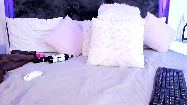Karlagonzales_ - oil big ass + spank hard 🍑👋🏼