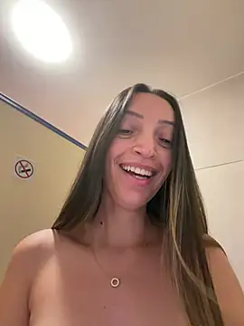 BelleLouiseVp - Top Off now :movingboobs::wanker: