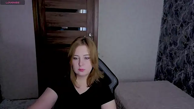 Kristy-Max - show ass in underwear