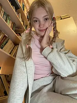 Elsawhere - keep boobs in bra OUT for 20 sec 🤯🍒
