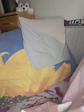 Blond_lady_czech