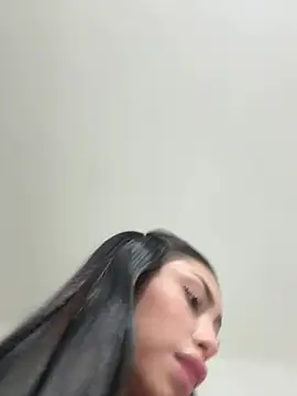 Bonny_Eva - 1 video hot to the last tip 😈🩷