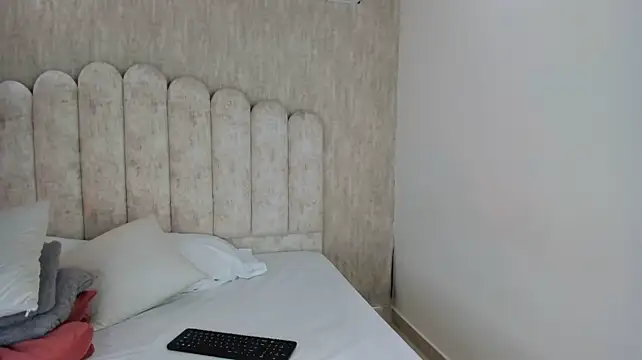 RosalieVittoria - Make me shake with your vibes