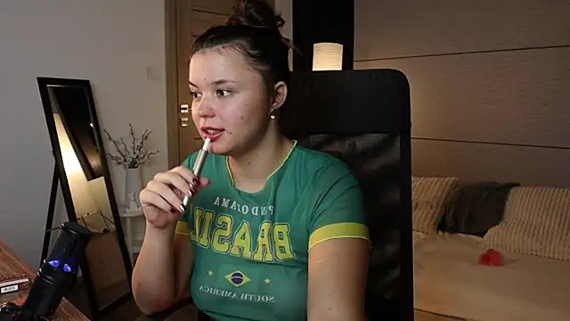 Laraaa_Loom - 💋 dildo szopi 💋