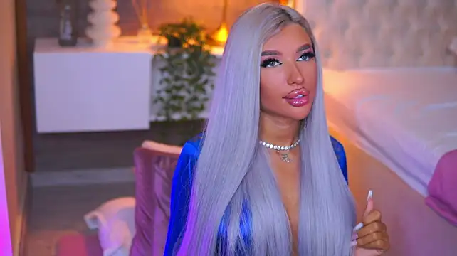 Juicy_Jessye - three fingers inside my asshole