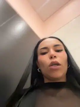 Naatalia - Play risky in public