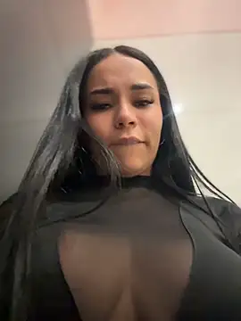 Naatalia - Play risky in public