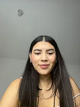 Nyla_rose_ - TAKE OFF PÁNTY + RUB MY CLIT