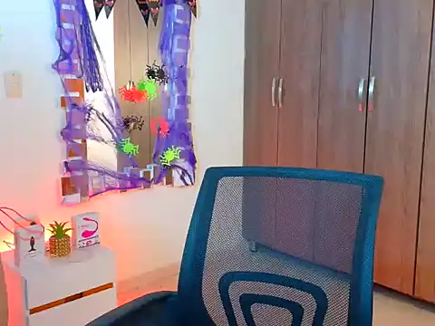 Andreaflame1 - FUCK PUSSY AND WAX IN PUSSY🧨🔥😳
