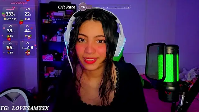 Lovelyamyy - CUM SHOW IN PANTIES + FEETS + DOMI👾