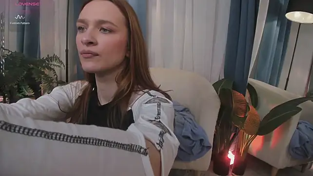 PollyMayer - Sexy doggy & Spank that ass