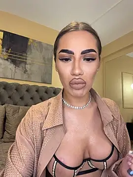KimberShow - Ride it deep 🥵