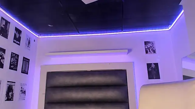 Adhalee_js - OIL ON ASS + DOGGY SUPER SHINY