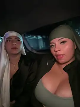Lalilamassu1 - Fingering harder in public x2girls