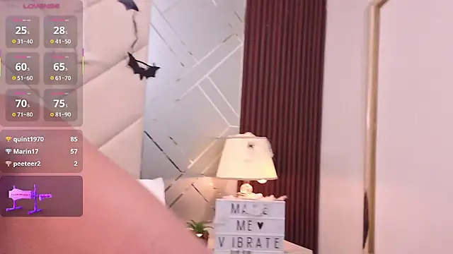 IsabelleMilan - FINGER IN MY PUSSY