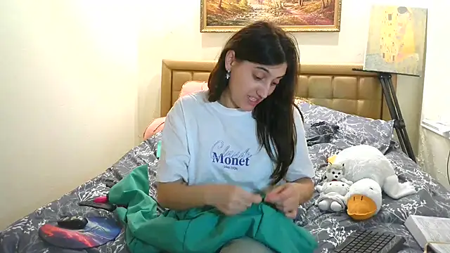 Iren - show tits