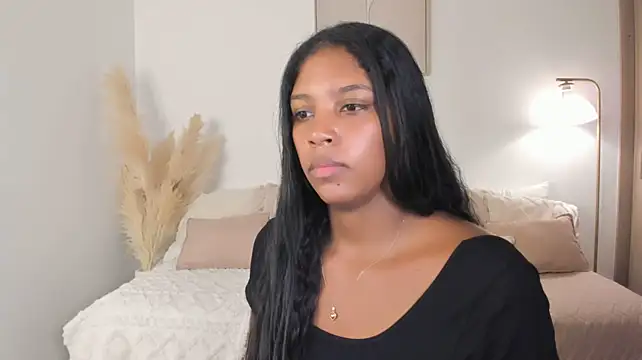 ZOEGARNER01
