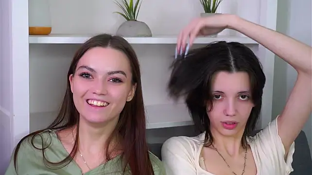 SelinaPack - Show tongues)