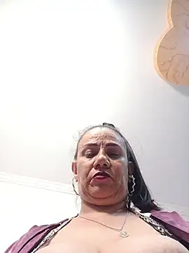 Marie_Mature - lick my clit