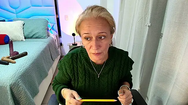 Naty_Stone - My ass is craving for some fingers too