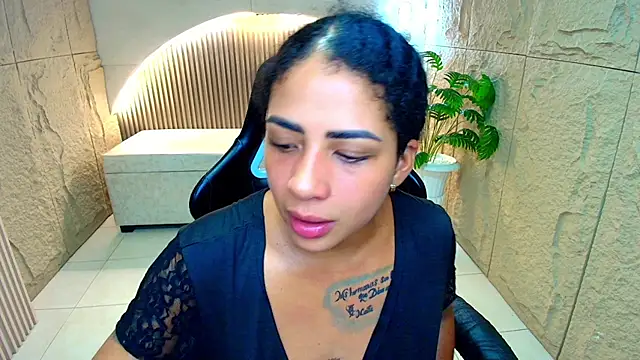 Tiffany__r - SHOW ASS + OIL