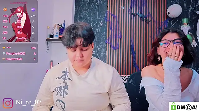 Nico_Blaze22 - play with the dildo on the clitoris