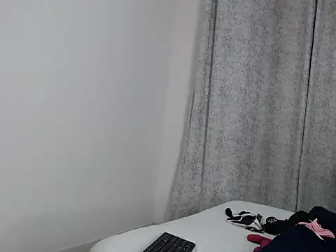 Honeyluna_ - strapon fuck till squirt