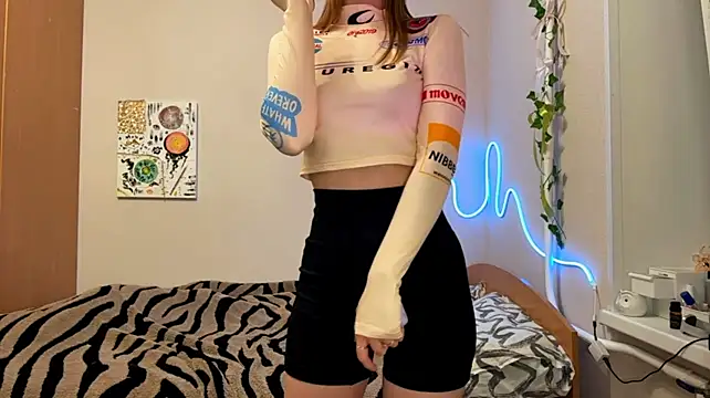 Saykilife - massage my tits :)
