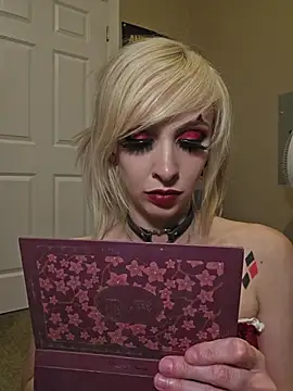 AmethystFoxx - Try to fit domi in pussy