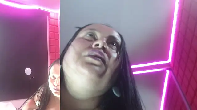 SammyEvans__ - 5 toy in ass