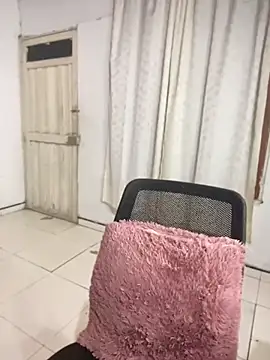 Kiaradolls - Sucking my friend's tits