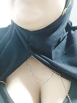 Elinaax - boobs 🤤
