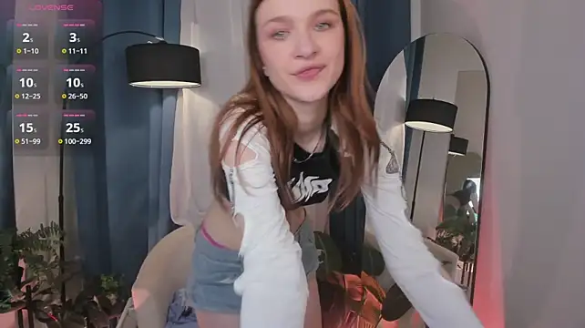 PollyMayer - Buttplug & Spank ass